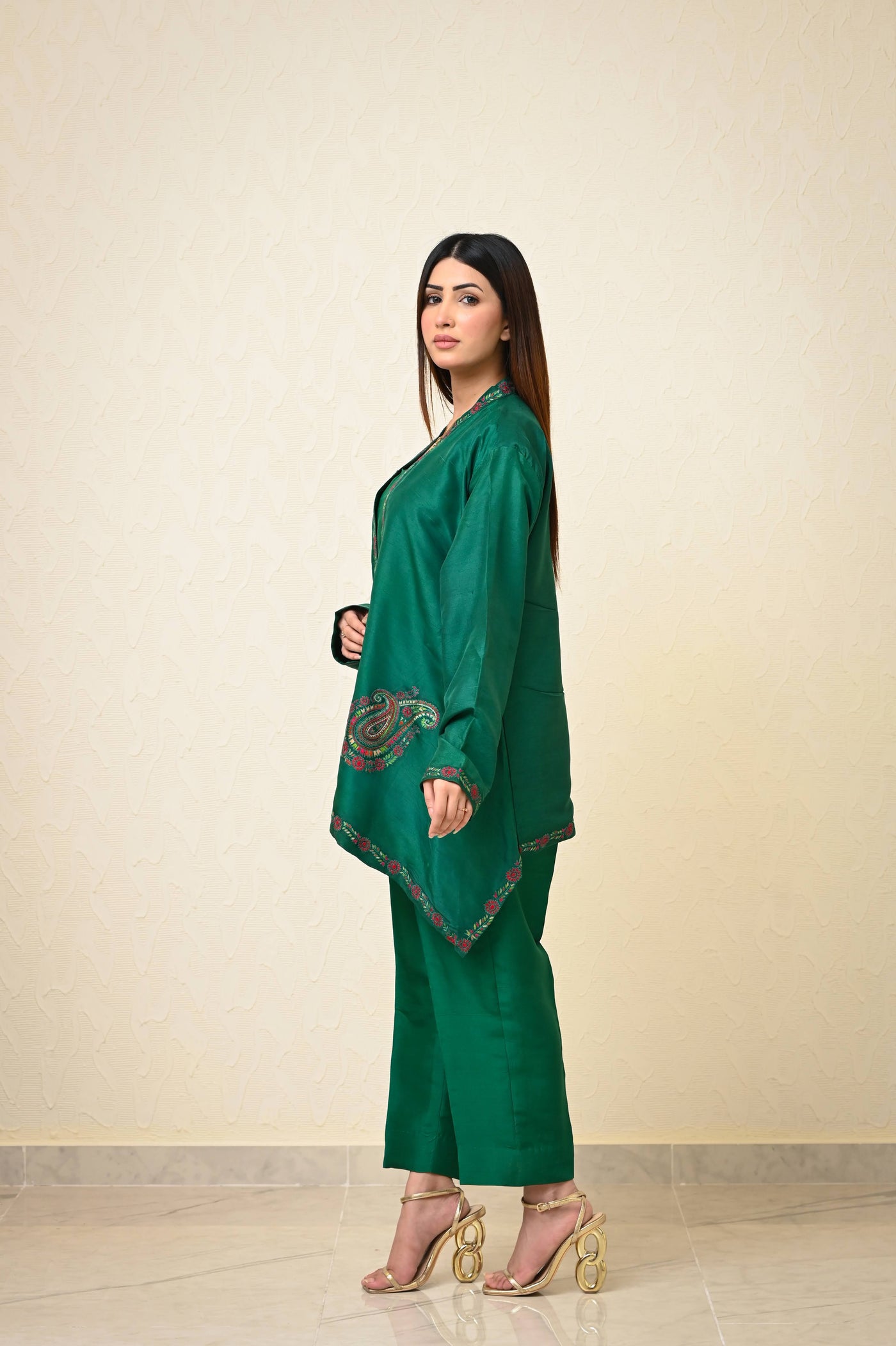 Pure Raw Silk 3-Piece Suit with Kashmiri Hand Embroidered Shrug