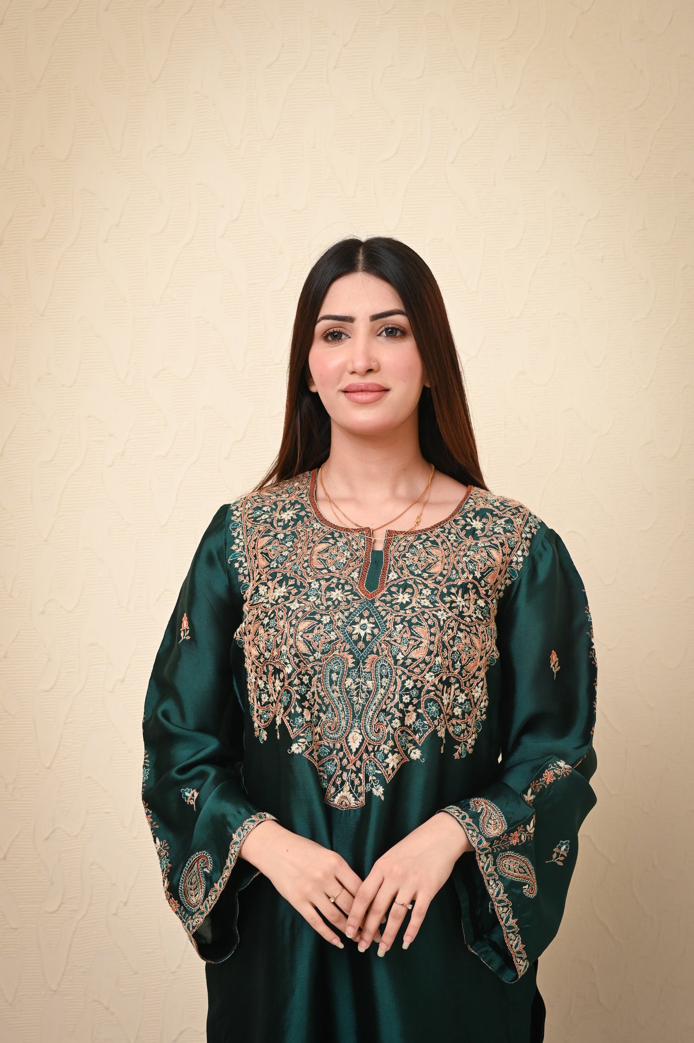 Beautiful Heavy Kashmiri Work 3-Piece Set in Shesha Silk with Pure Organza Dupatta