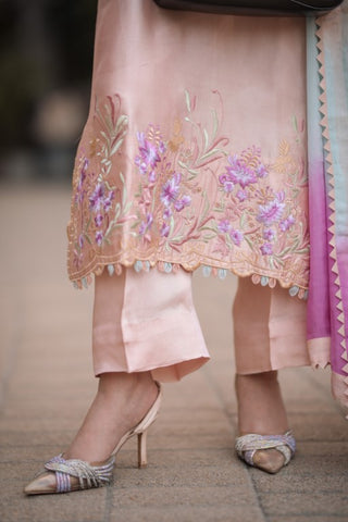 Light Peach Silk 3-Piece Suit – Floral Embroidery & Multicolor Dupatta