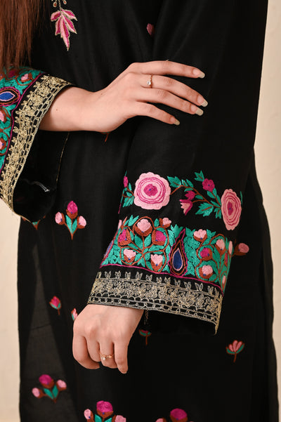 Black 3-Piece Kashmiri Aari Work Silk Ensemble with Organza Dupatta